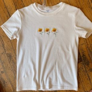 Brandy Melville pacsun poppy T-shirt